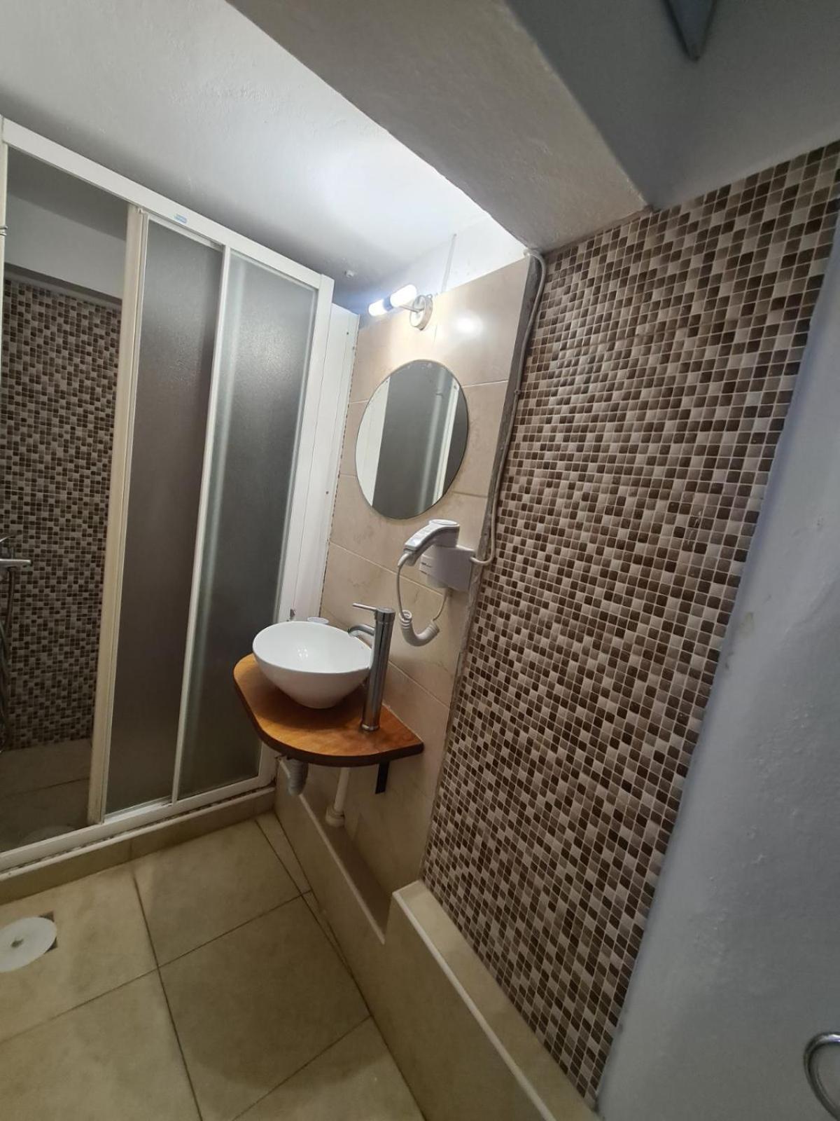 Aithra -Cosy Studio In Centre Of Poros Poros Town Exterior photo
